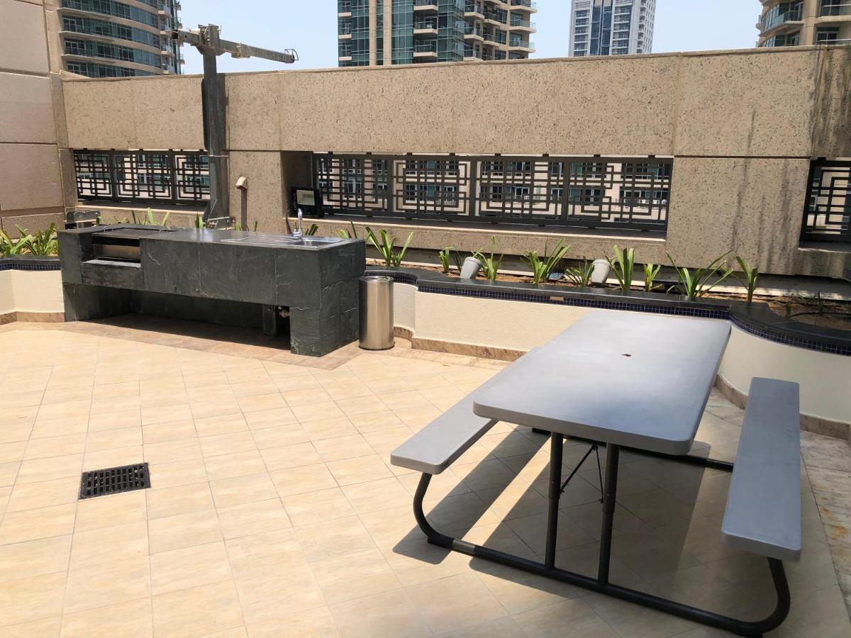 Ultimate Stay / 4 Beds / Burj Khalifa View Dubai Exterior photo